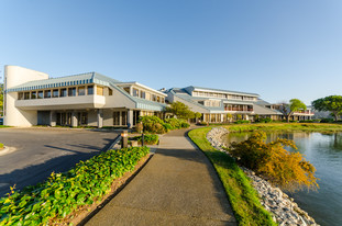 Shelterpoint Business Center - Épicerie