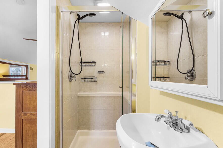 530 Green St, Englewood, FL à vendre - Photo du bâtiment - Image 3 de 30