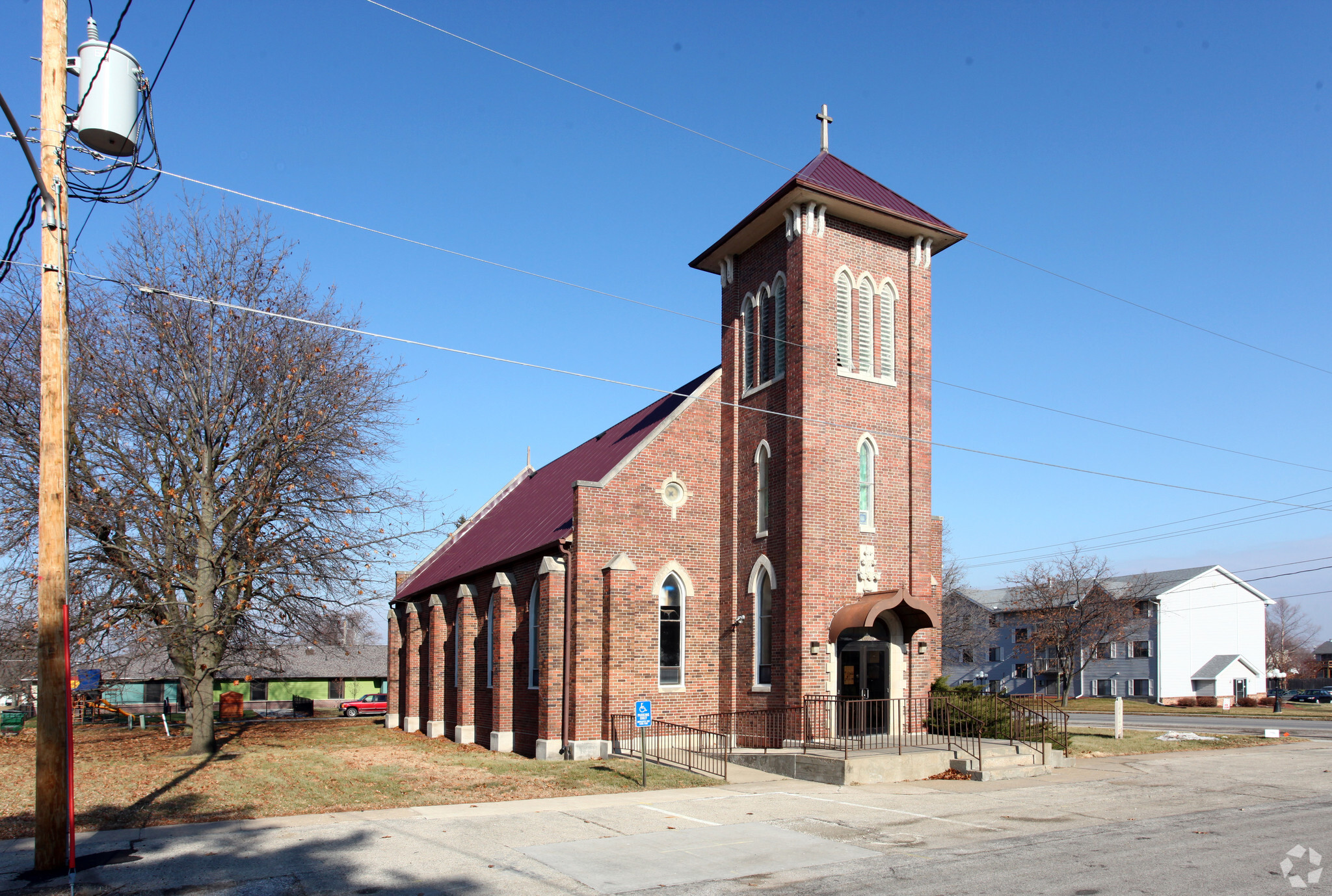 250 4th St, Waukee, IA for lease Primary Photo- Image 1 of 10