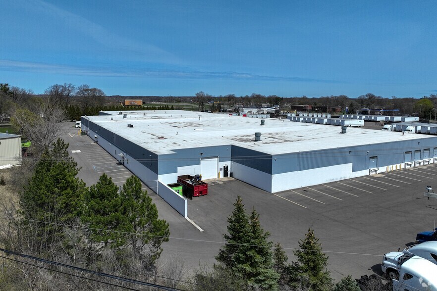 1125 N Perry Rd, Pontiac, MI à louer - Photo du bâtiment - Image 3 de 6