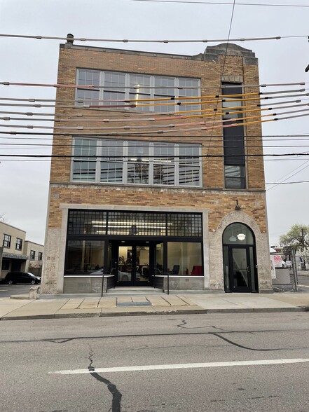 722 Scott St, Covington, KY for lease - Building Photo - Image 1 of 17