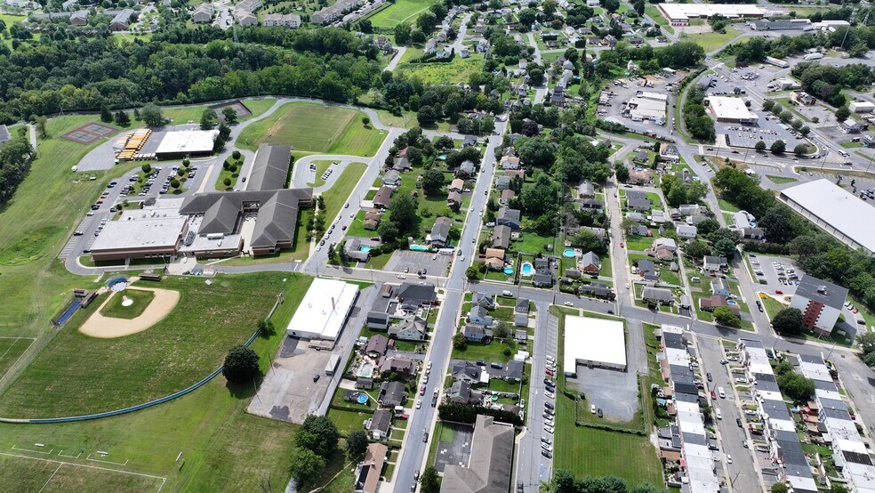 1350 Balata St, Easton, PA à vendre - Photo principale - Image 2 de 55