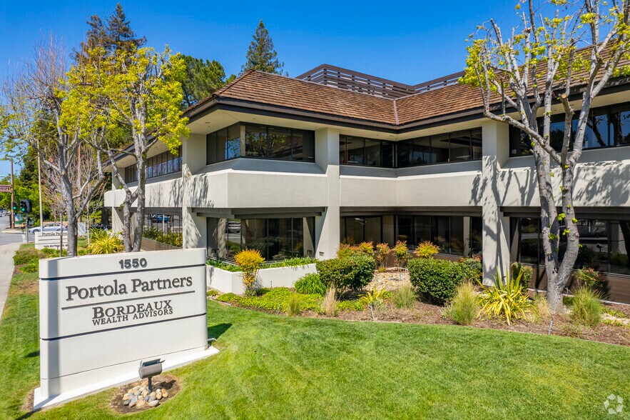 1550 El Camino Real, Menlo Park, CA à louer - Photo du bâtiment - Image 1 de 12