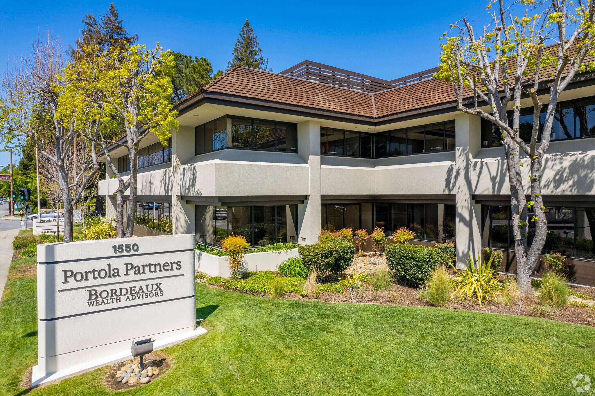 1550 El Camino Real, Menlo Park, CA à louer Photo du bâtiment- Image 1 de 13