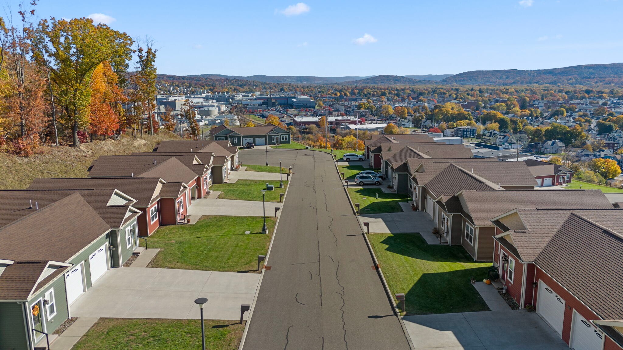 501 E Franklin St, Endicott, NY à vendre Photo principale- Image 1 de 42