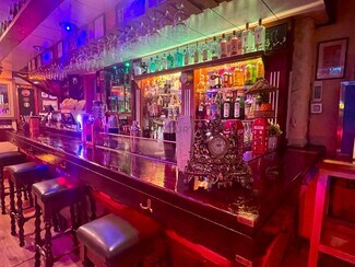 Plus de détails pour Commerce de détail à louer