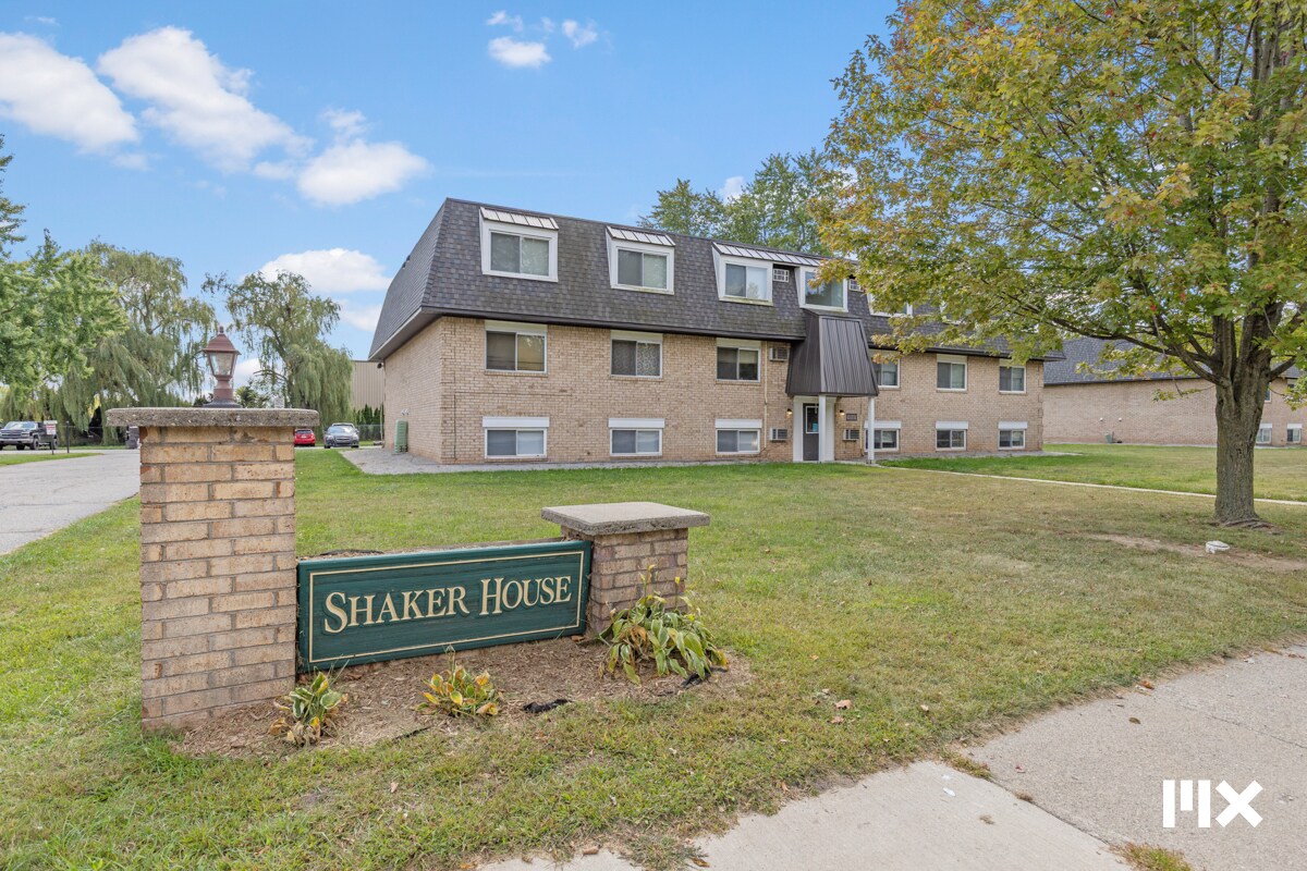 757 W Shepherd St, Charlotte, MI à vendre Photo principale- Image 1 de 47