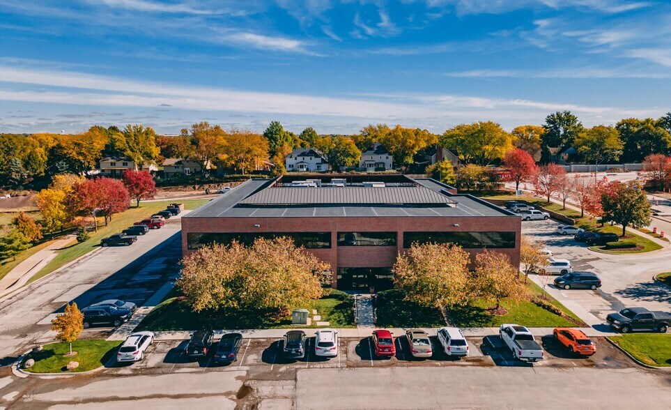 16820 Frances St, Omaha, NE for lease - Building Photo - Image 1 of 5