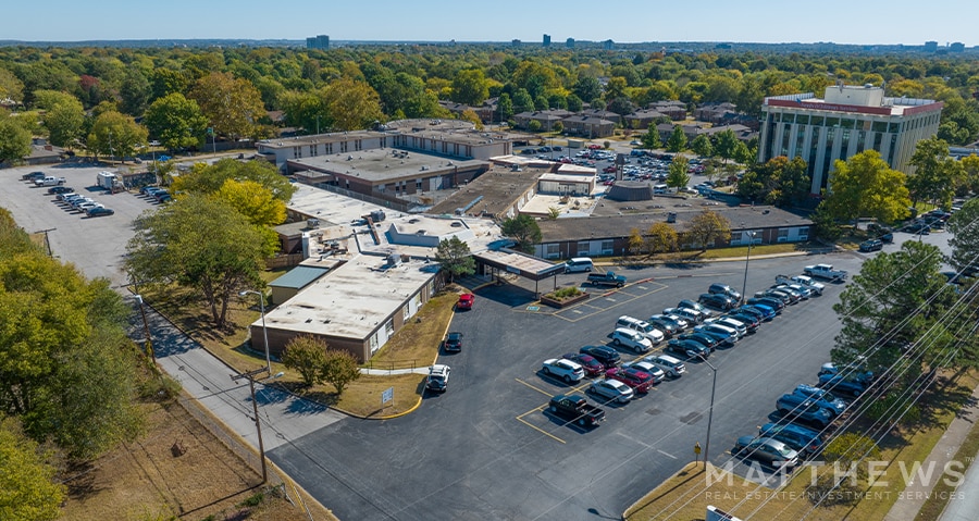 2323 S Harvard Ave, Tulsa, OK for sale - Primary Photo - Image 1 of 15