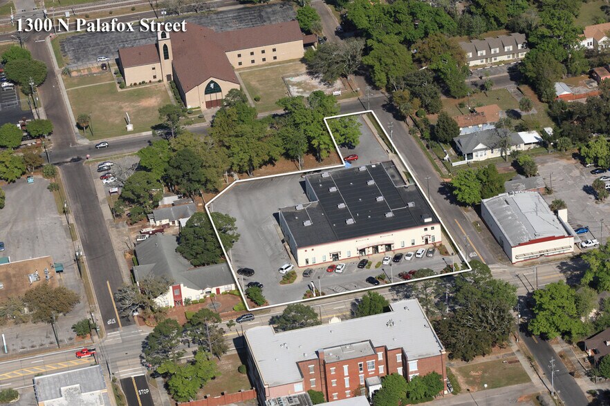 1300 N Palafox St, Pensacola, FL for lease - Building Photo - Image 2 of 3