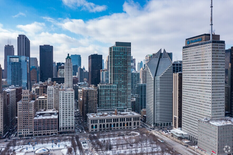 130 N Garland Ct, Chicago, IL à louer - Aérien - Image 3 de 7