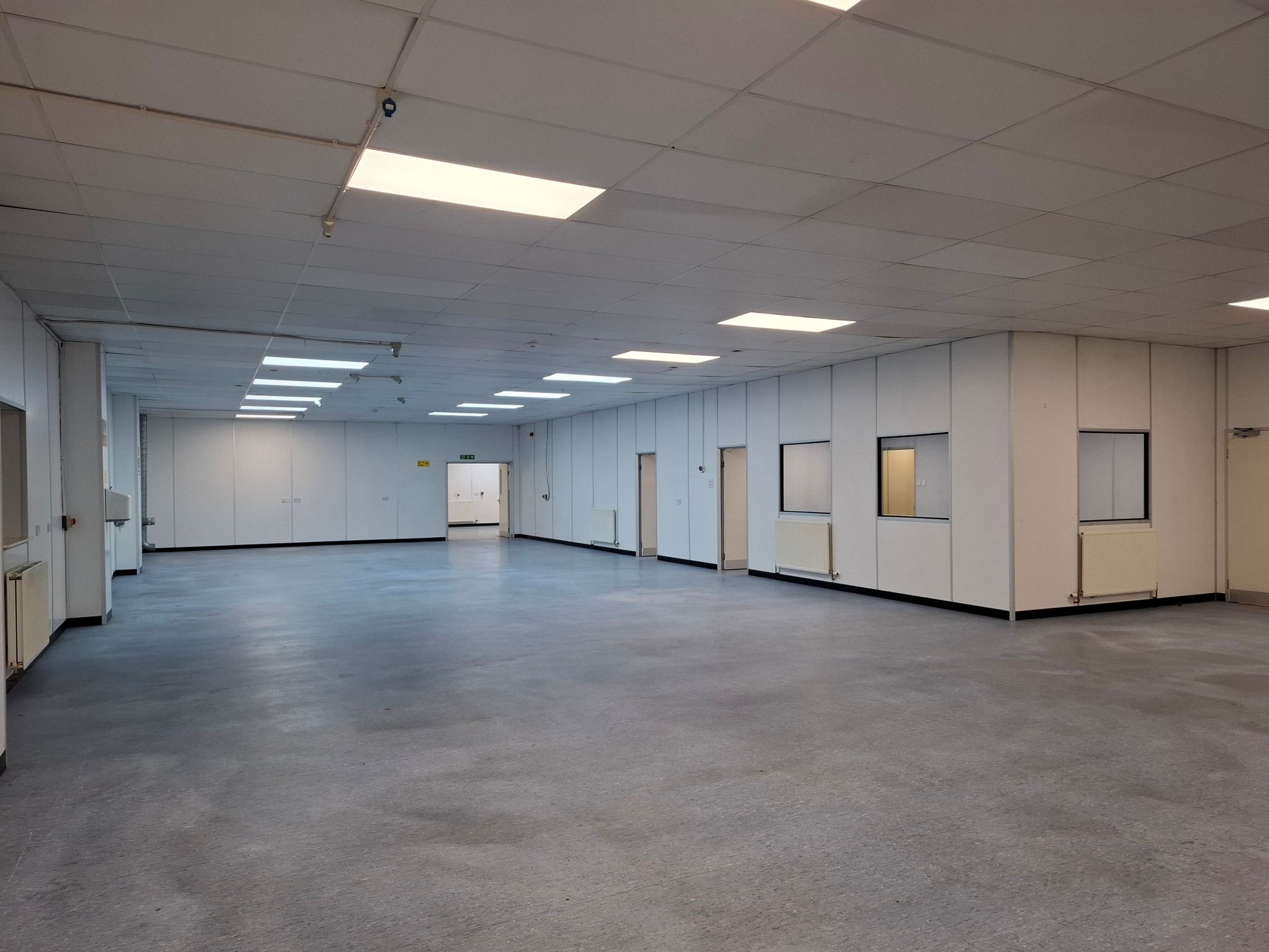 Moss Bridge Rd, Rochdale for lease Interior Photo- Image 1 of 2