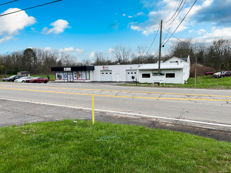 1726 Massillon Rd, Akron, OH for sale - Building Photo - Image 1 of 5