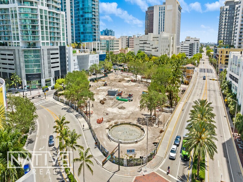 32 Las Olas blvd, Fort Lauderdale, FL à louer - Photo du bâtiment - Image 2 de 18