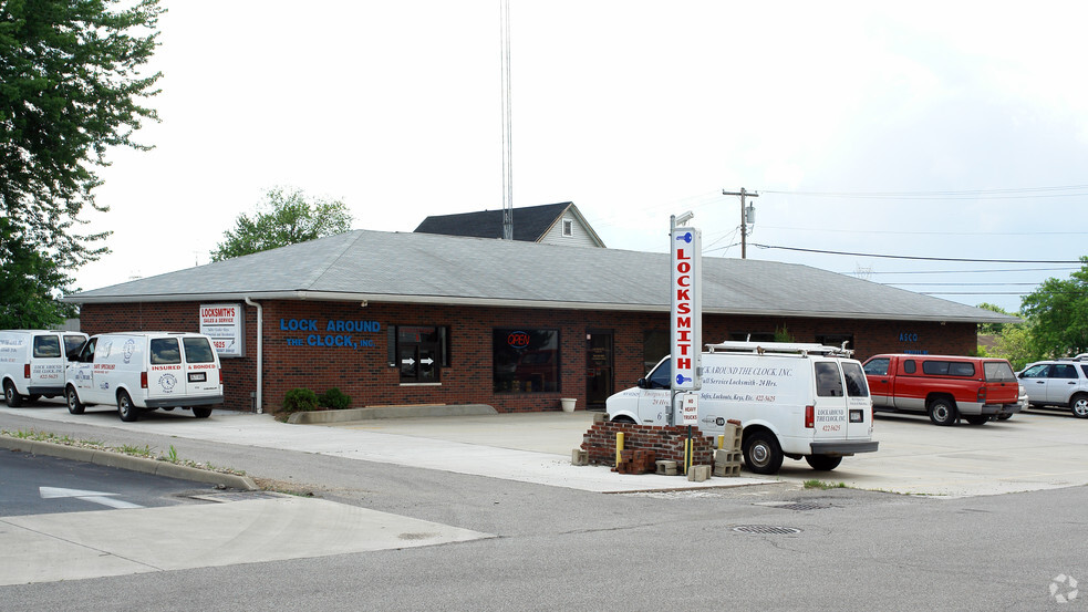 1928 Ohio Ave, Parkersburg, WV à vendre - Photo du bâtiment - Image 2 de 2