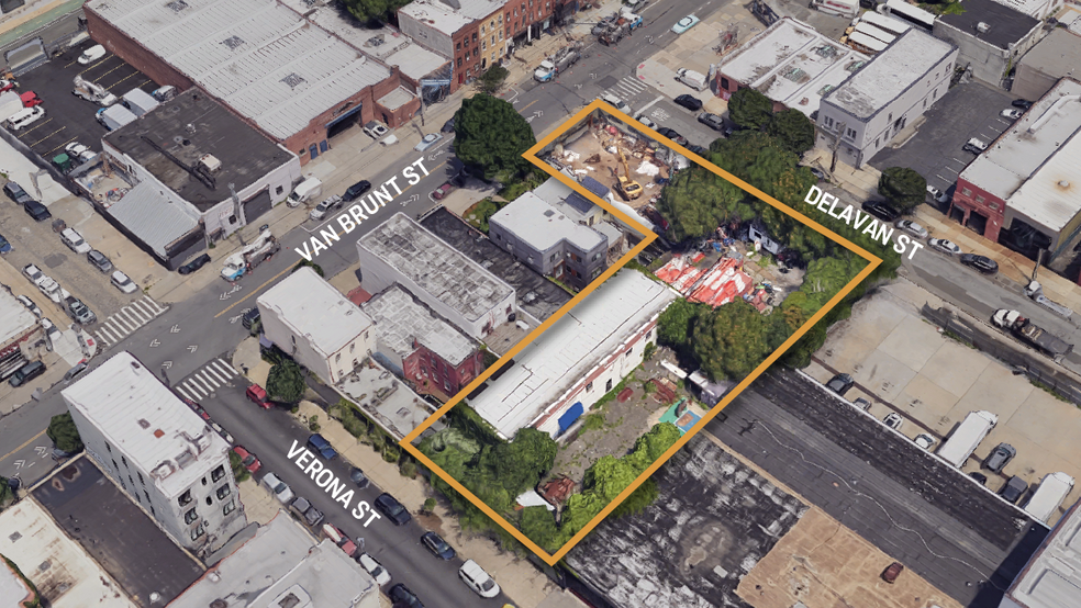 235 Van Brunt St, Brooklyn, NY for lease - Building Photo - Image 1 of 5