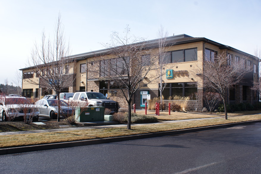 400 SW Bluff Dr, Bend, OR for lease - Building Photo - Image 2 of 7