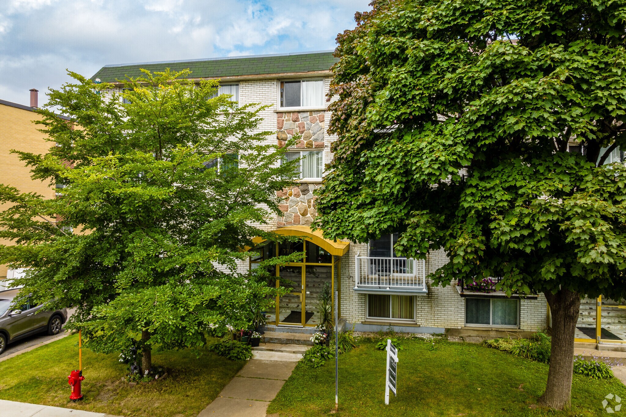 7781 Av D'Avrillé, Montréal, QC à vendre Photo du bâtiment- Image 1 de 1