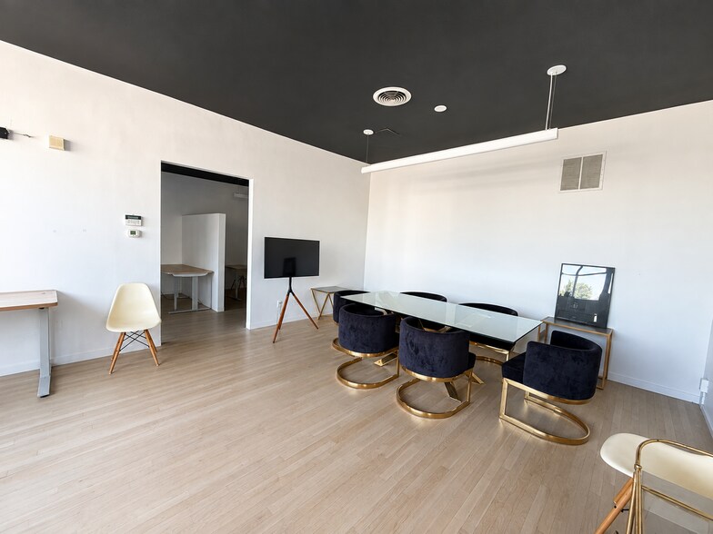 1301-1307 Westwood Blvd, Los Angeles, CA à louer - Photo du bâtiment - Image 3 de 8