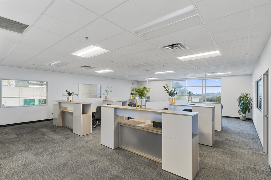 1850 Whitney Mesa Dr, Henderson, NV à vendre - Photo du bâtiment - Image 2 de 10