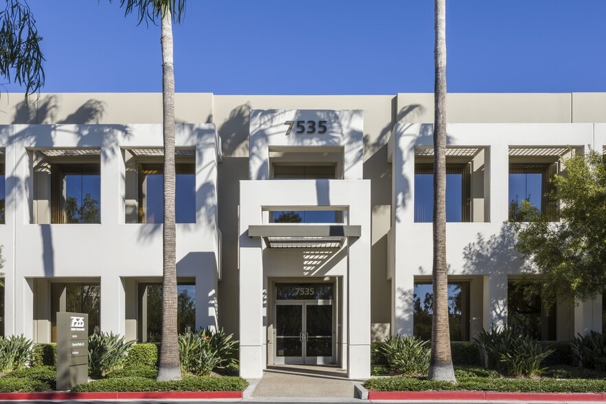 7535 Irvine Center Dr, Irvine, CA for lease - Primary Photo - Image 1 of 9