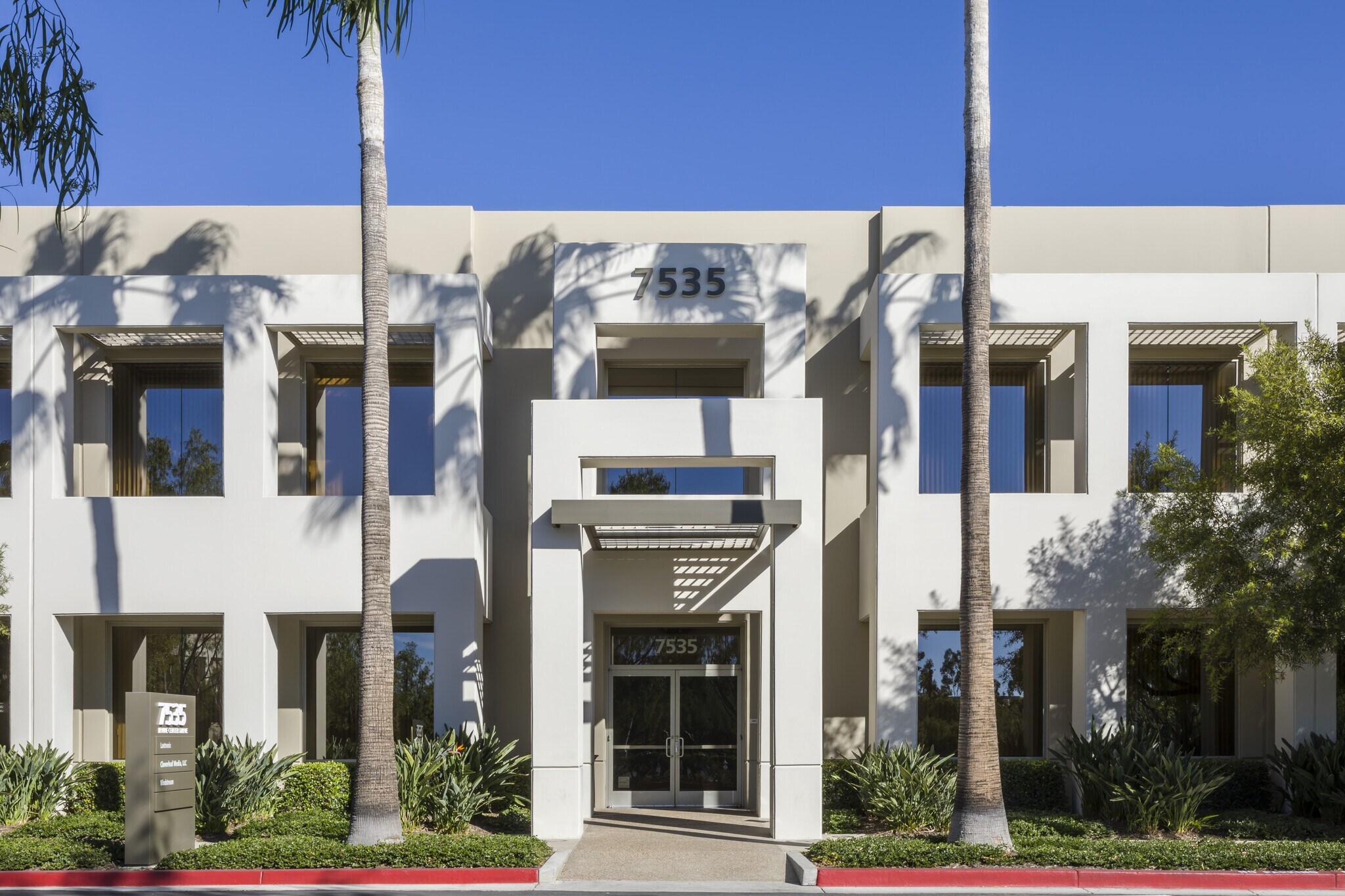 7535 Irvine Center Dr, Irvine, CA for lease Primary Photo- Image 1 of 10