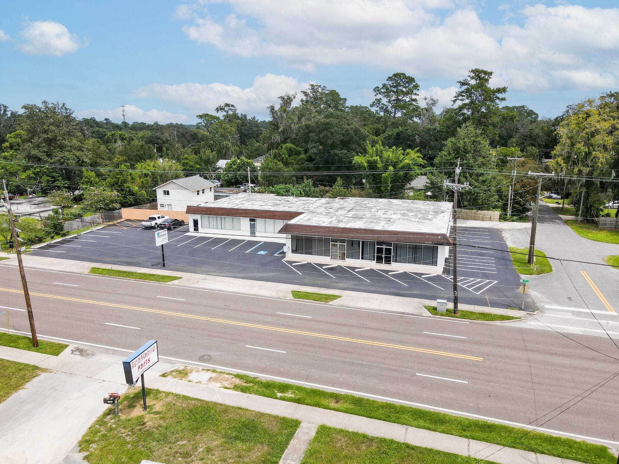 2803 NW 6th St, Gainesville, FL for lease Primary Photo- Image 1 of 21
