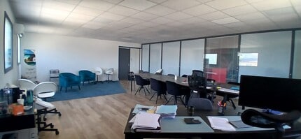 Route d'Arles, Bouillargues for lease Interior Photo- Image 1 of 3