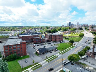 Plus de détails pour 410 Goodman St N, Rochester, NY - Industriel à vendre