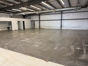 1107 E Main St, Park Hills, MO for lease Interior Photo- Image 2 of 2