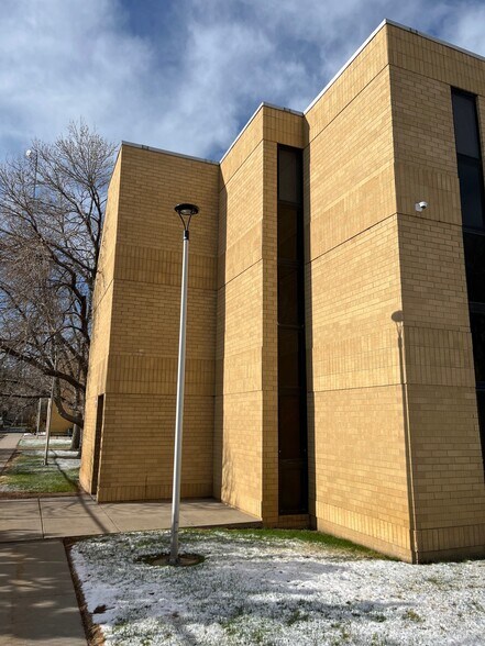 2206 Victor St, Aurora, CO à vendre - Photo du bâtiment - Image 3 de 7