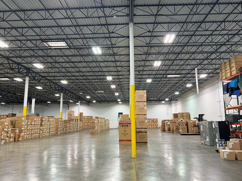 1224-1230 Heil Quaker Blvd, La Vergne, TN à louer - Photo intérieure - Image 3 de 11