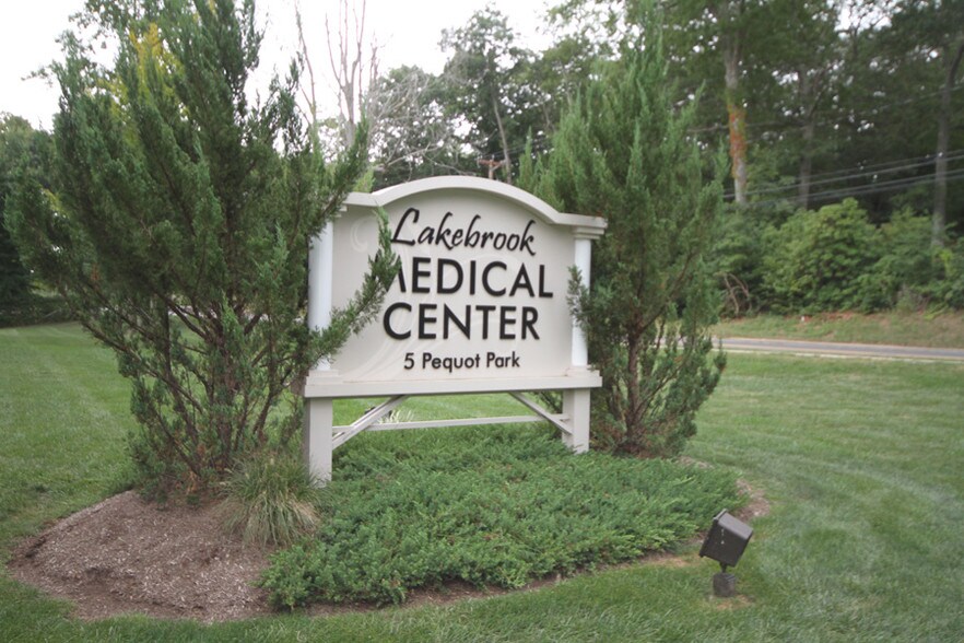 5 Pequot Park Rd, Westbrook, CT à louer - Photo du bâtiment - Image 2 de 5