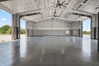 2036 Seaborn Road Building 3 Suite A, Ponder, TX for lease Interior Photo- Image 2 of 6