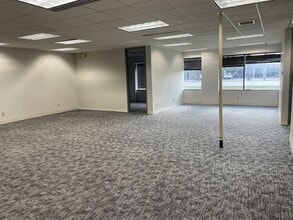 11492 Bluegrass Pky, Louisville, KY for lease Interior Photo- Image 2 of 6