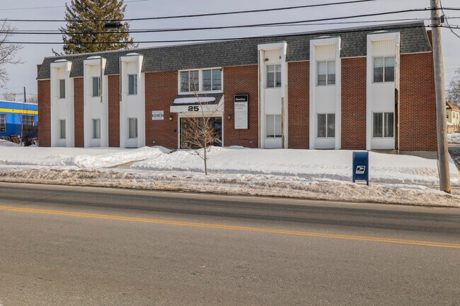 Plus de détails pour 25 Kenoza Ave, Haverhill, MA - Bureau à louer