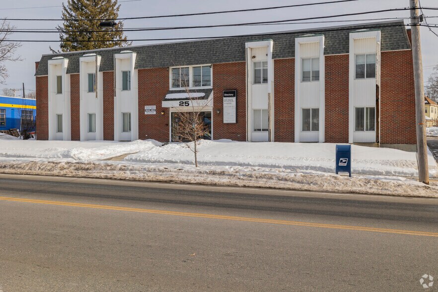 25 Kenoza Ave, Haverhill, MA à louer - Photo principale - Image 1 de 9