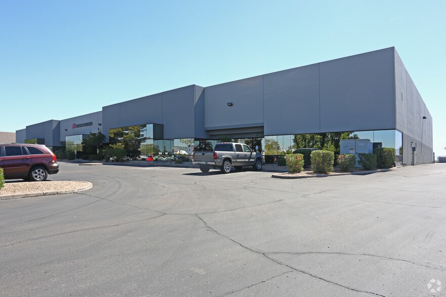 5536 W Roosevelt St, Phoenix, AZ à louer - Photo principale - Image 2 de 2