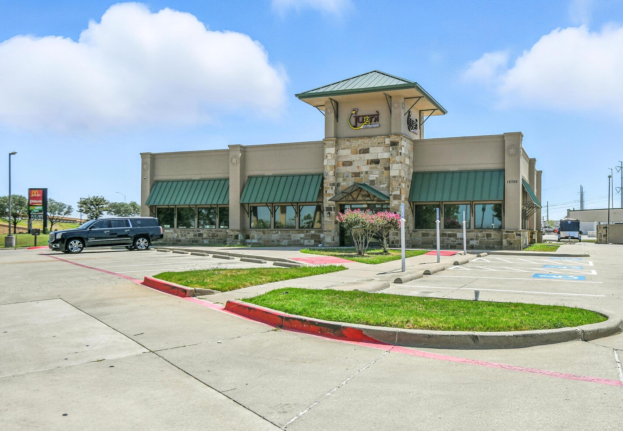 12750 North Fwy, Fort Worth, TX à vendre Photo du bâtiment- Image 1 de 1