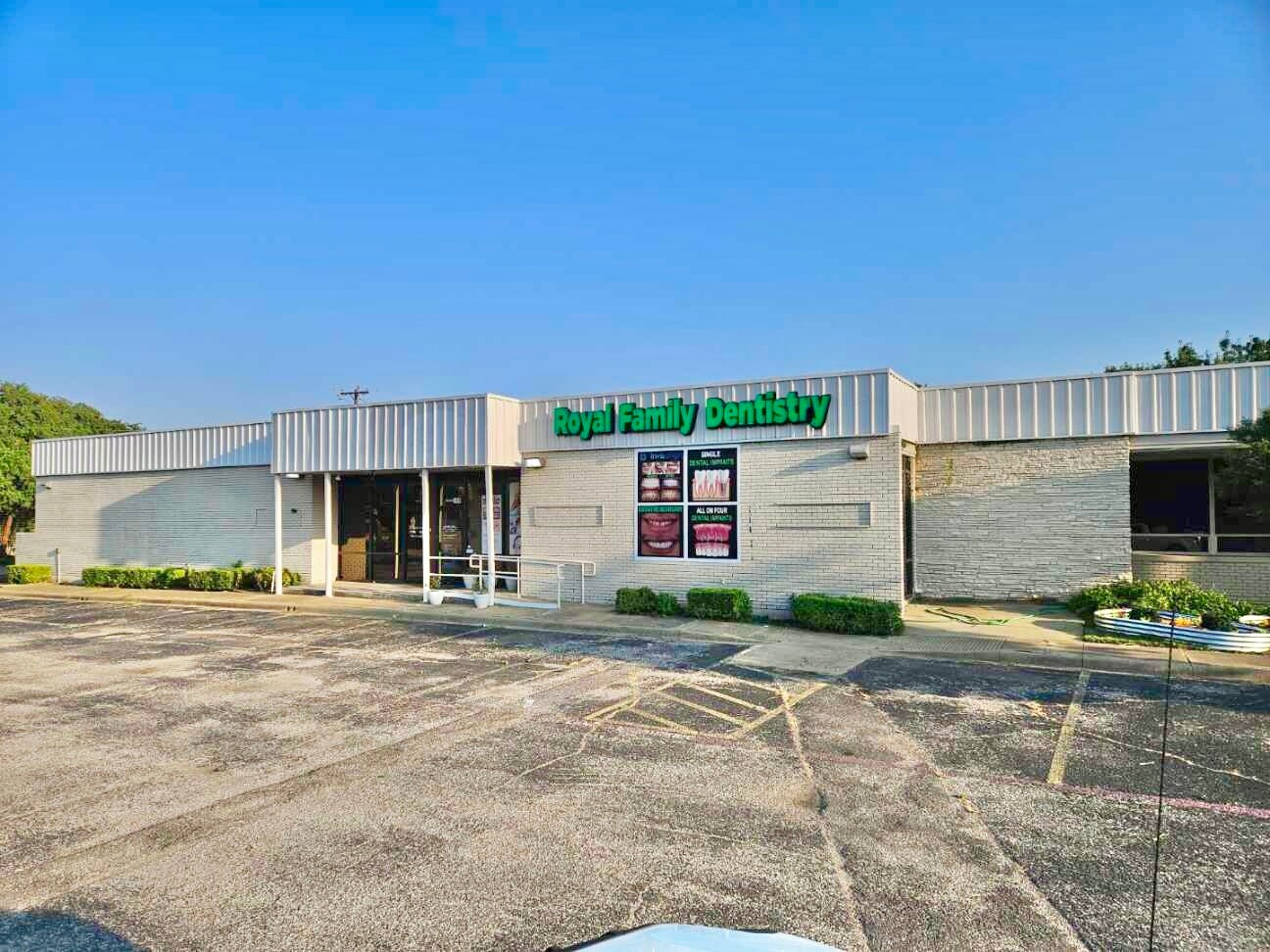 525 W Pleasant Run Rd, Lancaster, TX à vendre Photo du bâtiment- Image 1 de 7