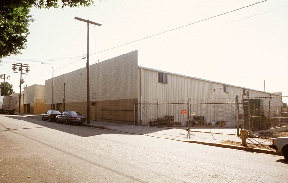 135-137 N Avenue 21, Los Angeles, CA à vendre - Photo du bâtiment - Image 2 de 6