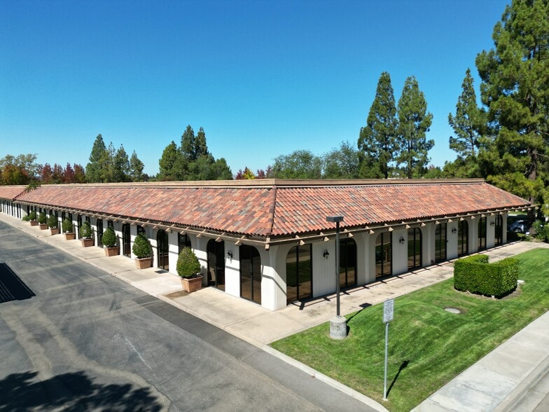1020 Serpentine Ln, Pleasanton, CA for lease - Building Photo - Image 3 of 6
