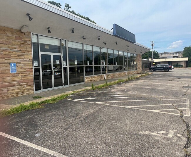 Plus de détails pour 2841 Pawtucket Ave, Riverside, RI - Commerce de détail à louer