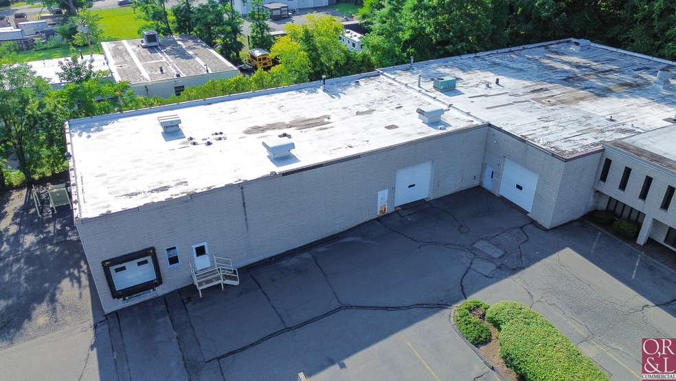 815 N Mountain Rd, Newington, CT for sale - Building Photo - Image 3 of 30