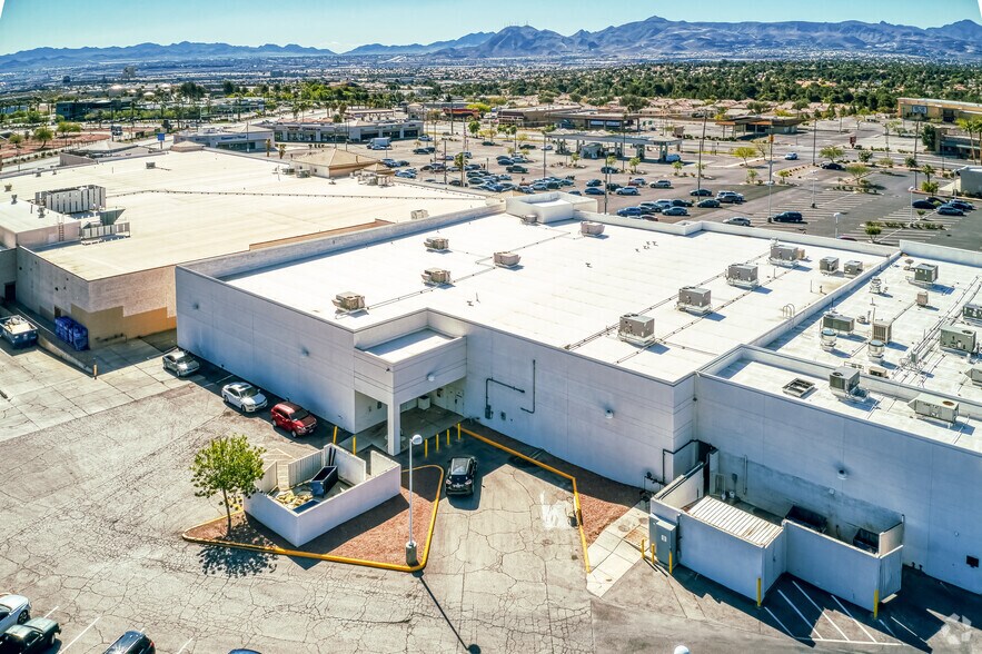4500 E Sunset Rd, Henderson, NV à louer - Aérien - Image 3 de 24