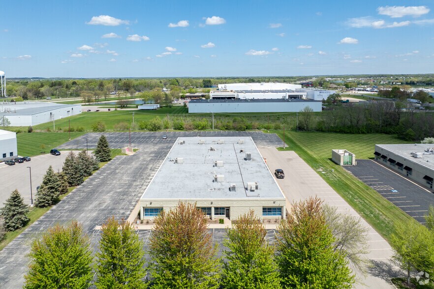 9942 N Alpine Rd, Machesney Park, IL à vendre - Photo du bâtiment - Image 2 de 12