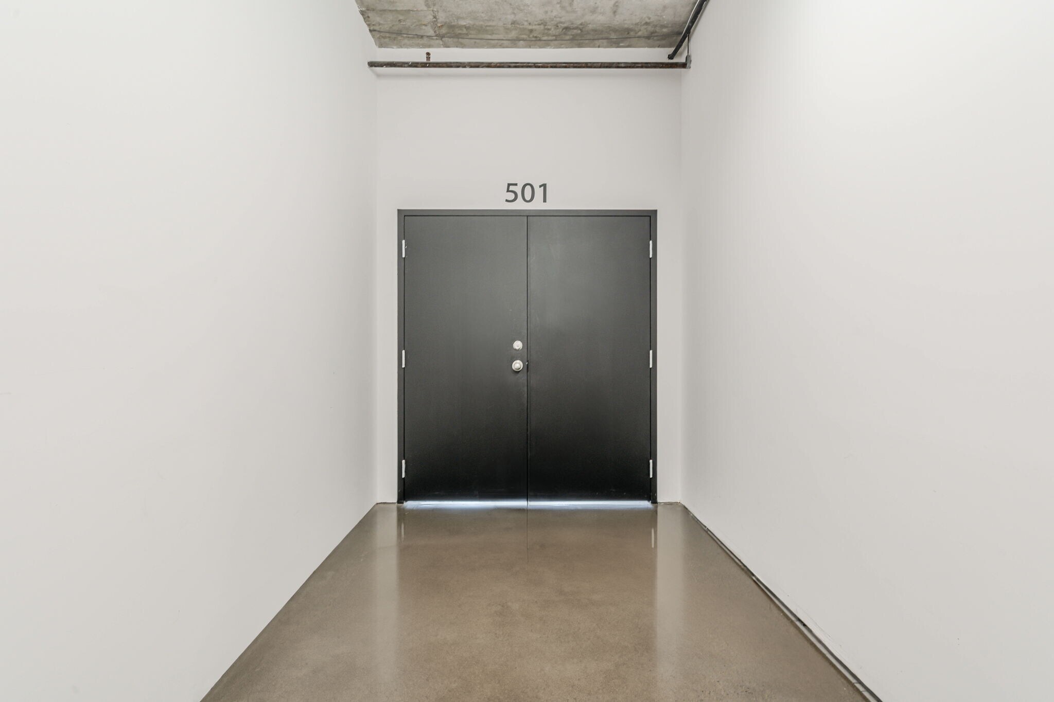 433 Rue Chabanel O, Montréal, QC for lease Building Photo- Image 1 of 5