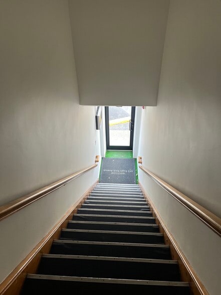 640-642 Eagle Rock Ave, West Orange, NJ for lease - Interior Photo - Image 3 of 8