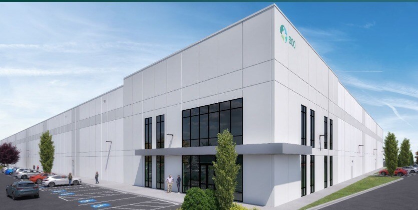 600 Grumman Rd W, Bethpage, NY à louer - Photo du bâtiment - Image 1 de 2