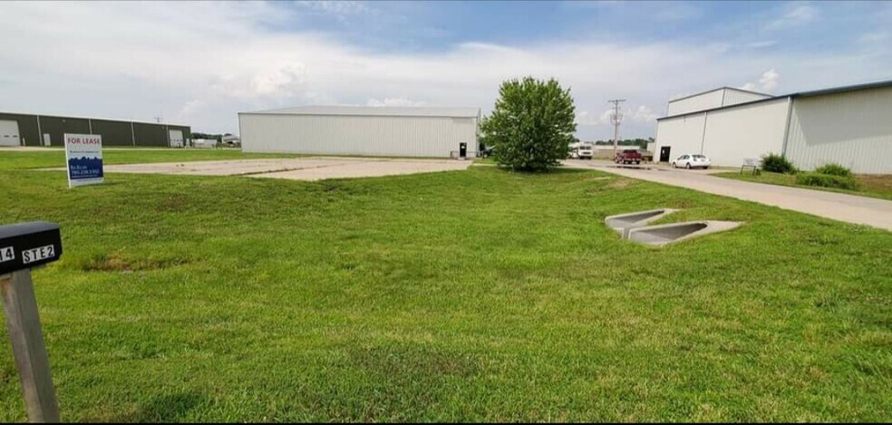 8900 Green Valley Dr, Manhattan, KS for sale - Building Photo - Image 3 of 16